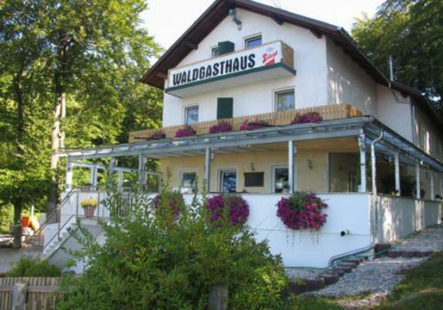 Waldgasthaus Hochburg-Ach Exteriör bild